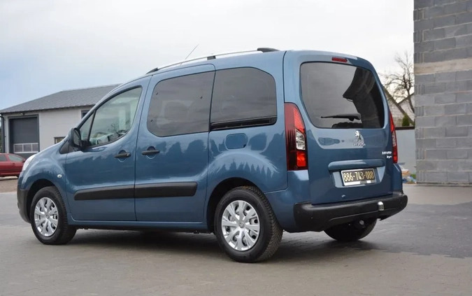 Peugeot Partner cena 29900 przebieg: 214000, rok produkcji 2012 z Toruń małe 781